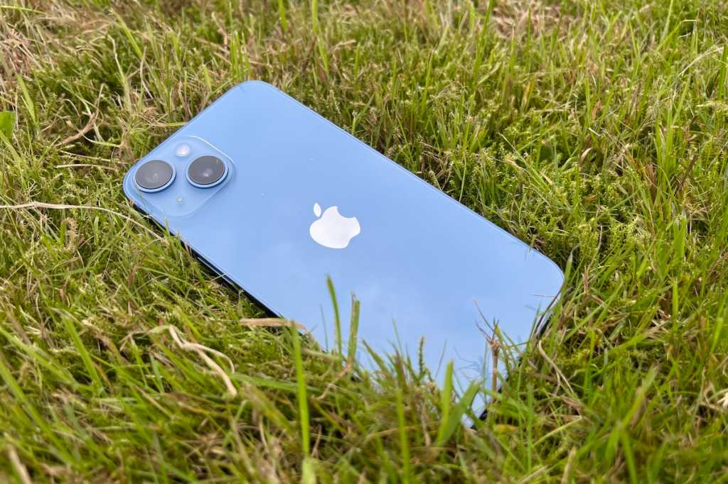iPhone 14 outside