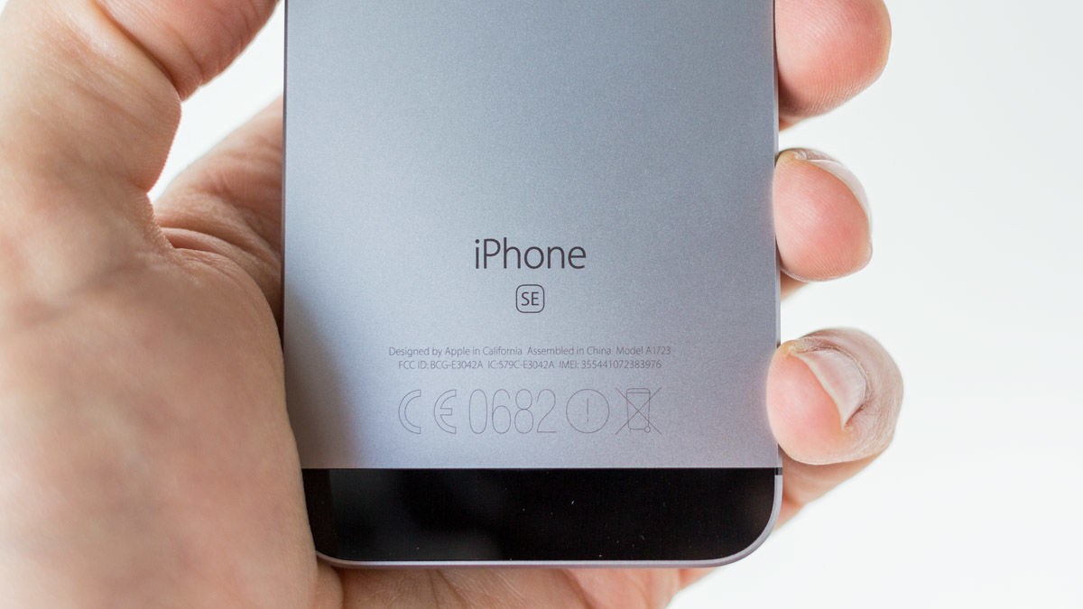 iPhone SE review